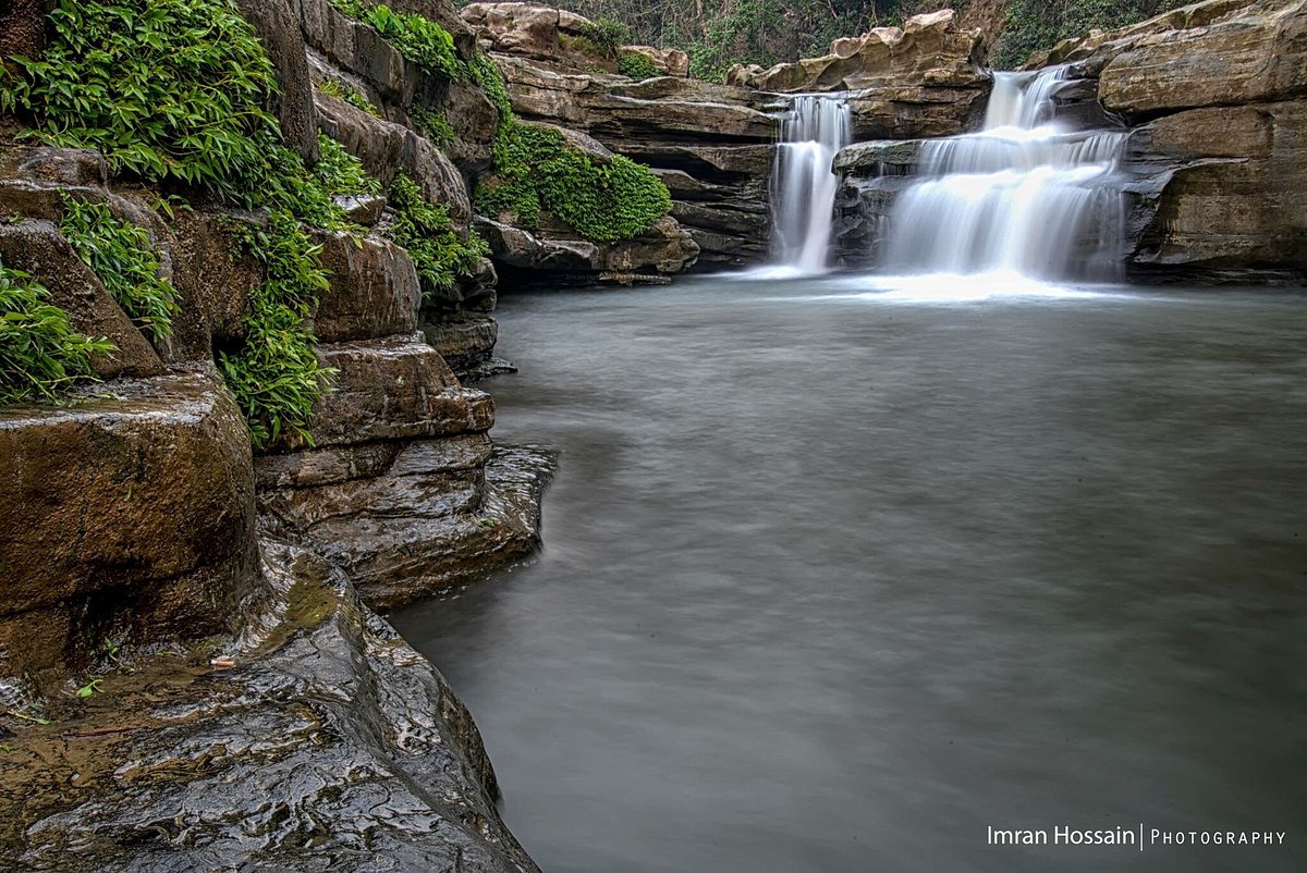 Nafakhum Waterfall